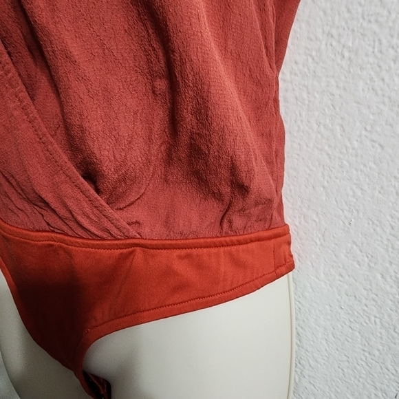 LOVERS + FRIENDS Vision Boho V-Neck Bodysuit in Rust Orange Size XS - Picture 8 of 10